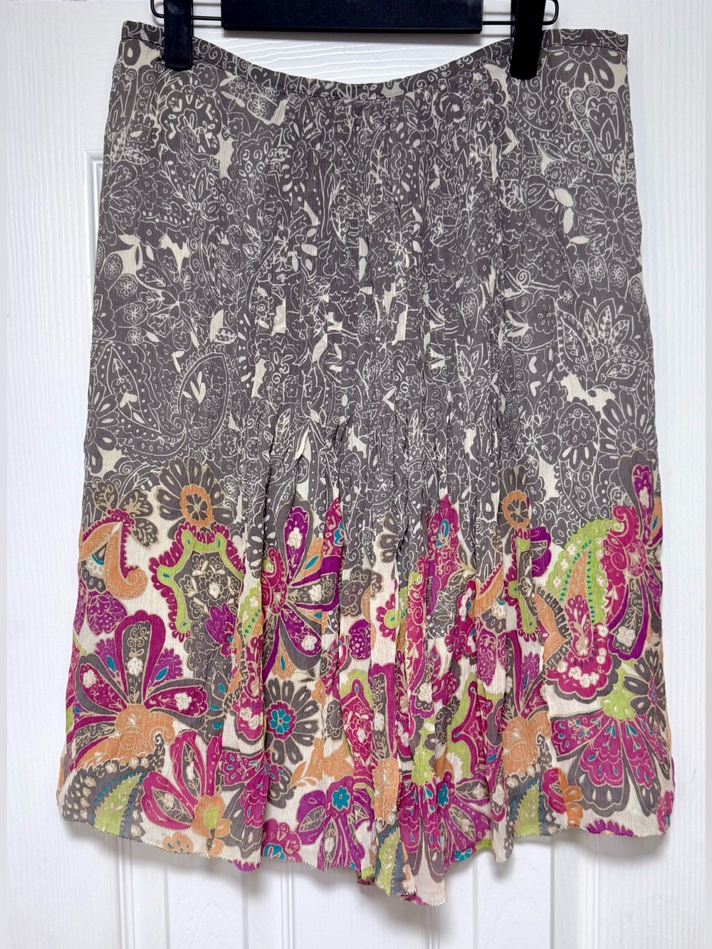 Sigrid Olsen Gray Skirt with Pink, Green & Orange Paisley Trim